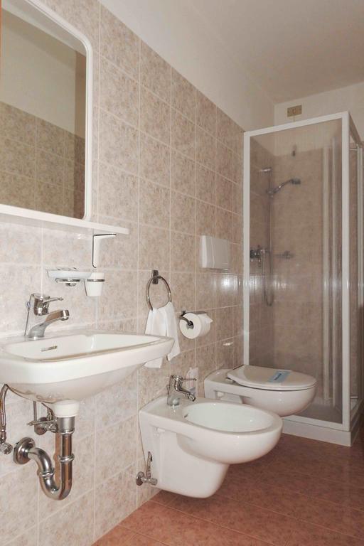 Casa Salvaterra Affittacamere Пинцоло Екстериор снимка